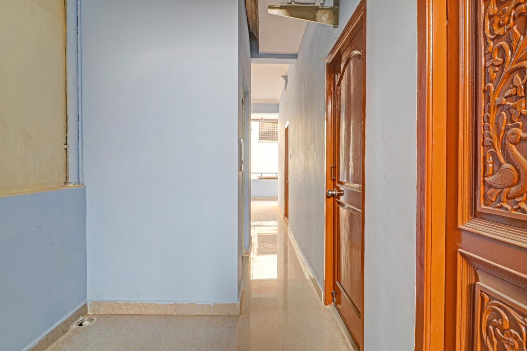 Super Hotel O Rbs Square Langer Houz Haidar Sahibguda Dış mekan fotoğraf