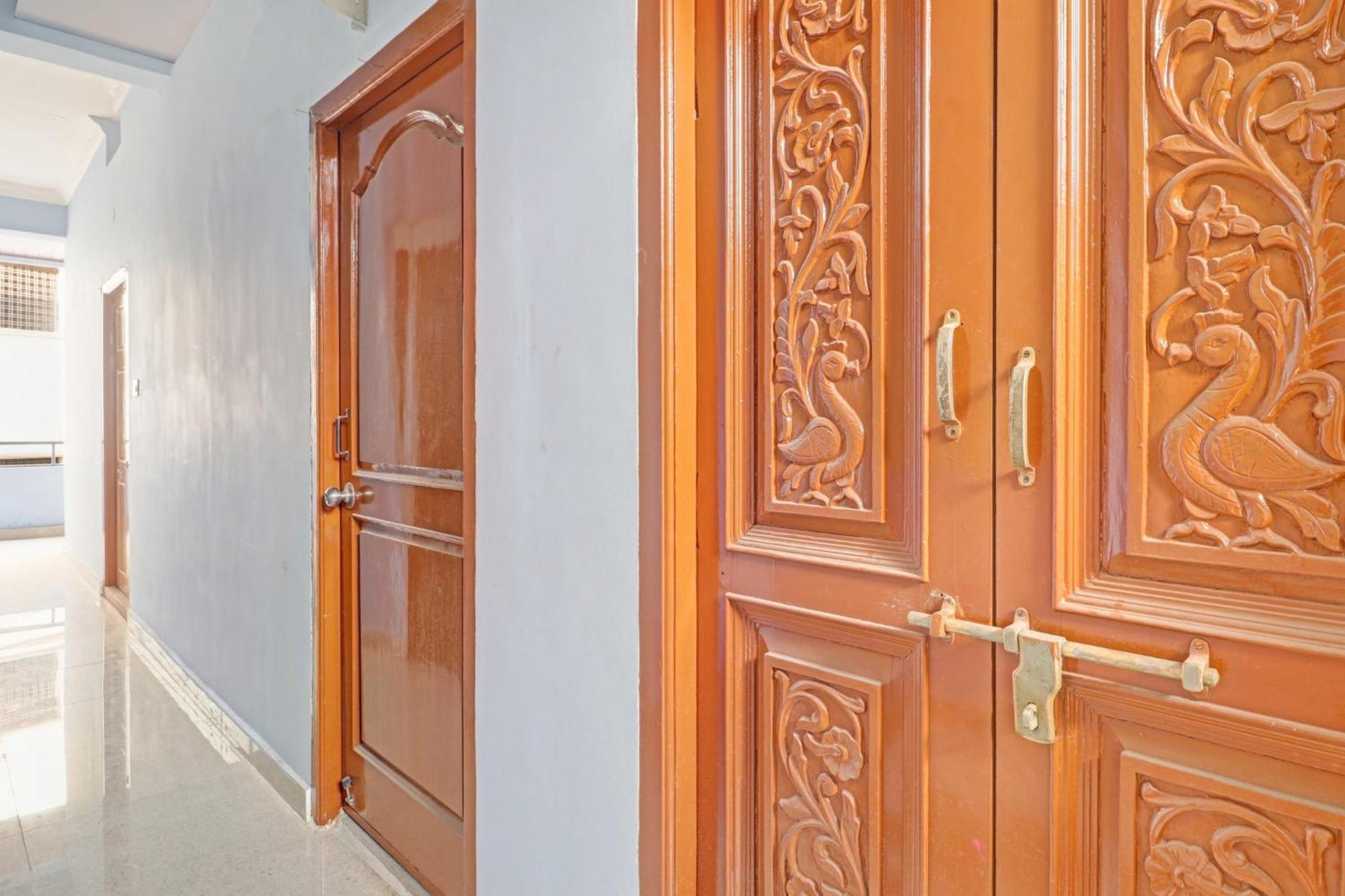 Super Hotel O Rbs Square Langer Houz Haidar Sahibguda Dış mekan fotoğraf